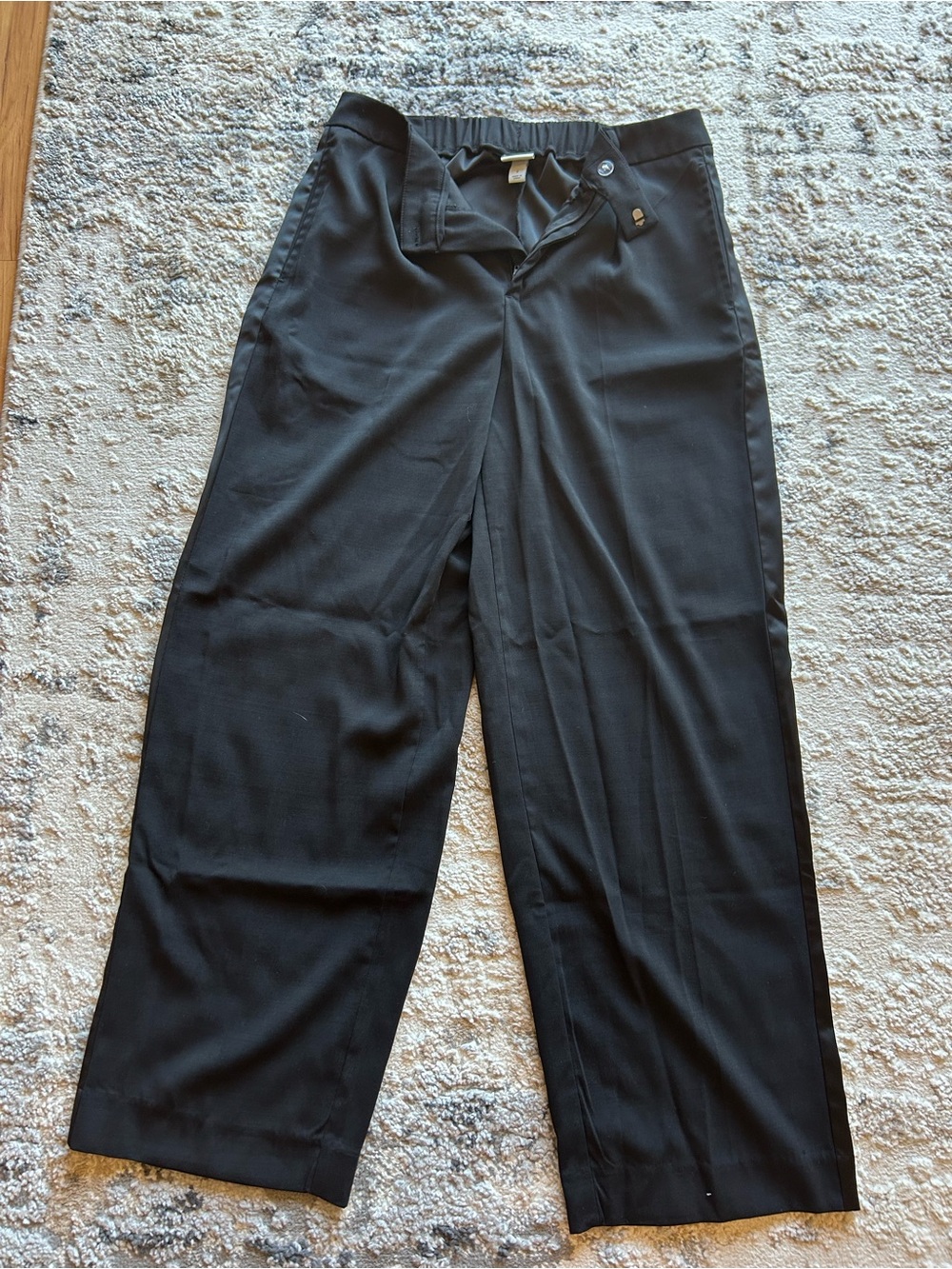 Women’s  Black Dress Pants — Modern Straight Fit